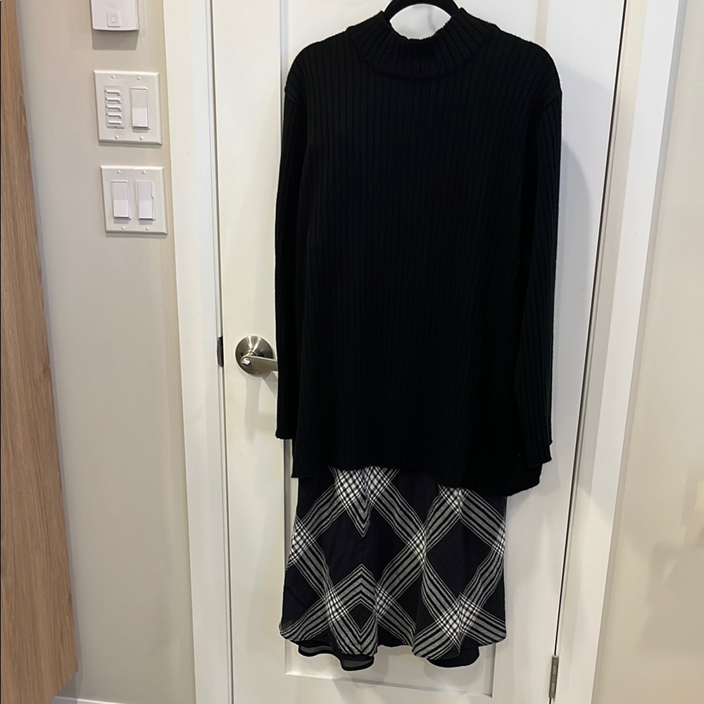 Dressbarn Black and White Skirt Set